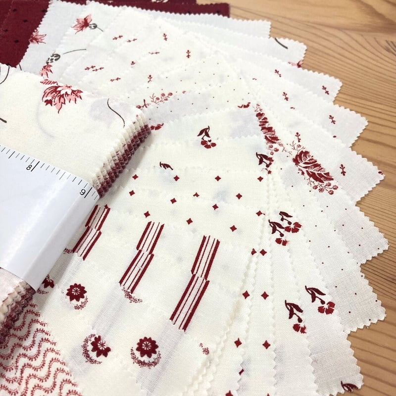modaチャームパック / Red and White Gatherings | ぱいなオンラ