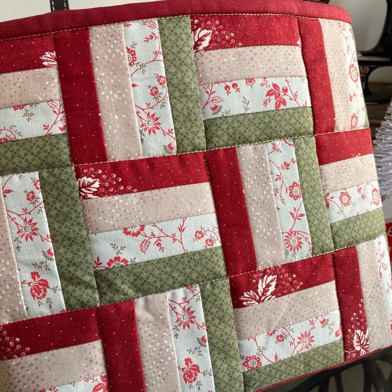キルト制作キット（ミシン用）/ジグザグ小道のミニバッグ - Winter