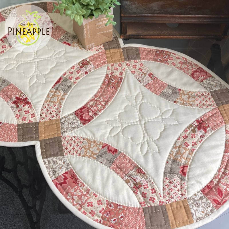 パッチワークキルト タペストリー ダブルウェディングリング