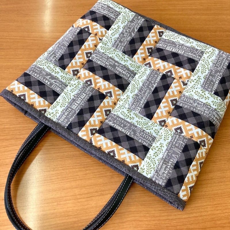 パッチワーク　ラグ　カーペット　ミシンでお手軽　憧れのジグザグ模様 パッチワークラグカーペットミシンでお手軽憧れのジグザグ模様