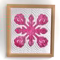 手縫い仕上げ》ハワイアンキルト壁掛け エンゼルストランペット | ぱい