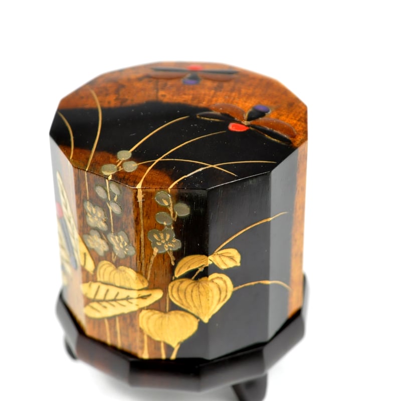 □山中漆器 嘉匠菴 中村 孝也作「黒柿12角香合 水草にほたる」な
