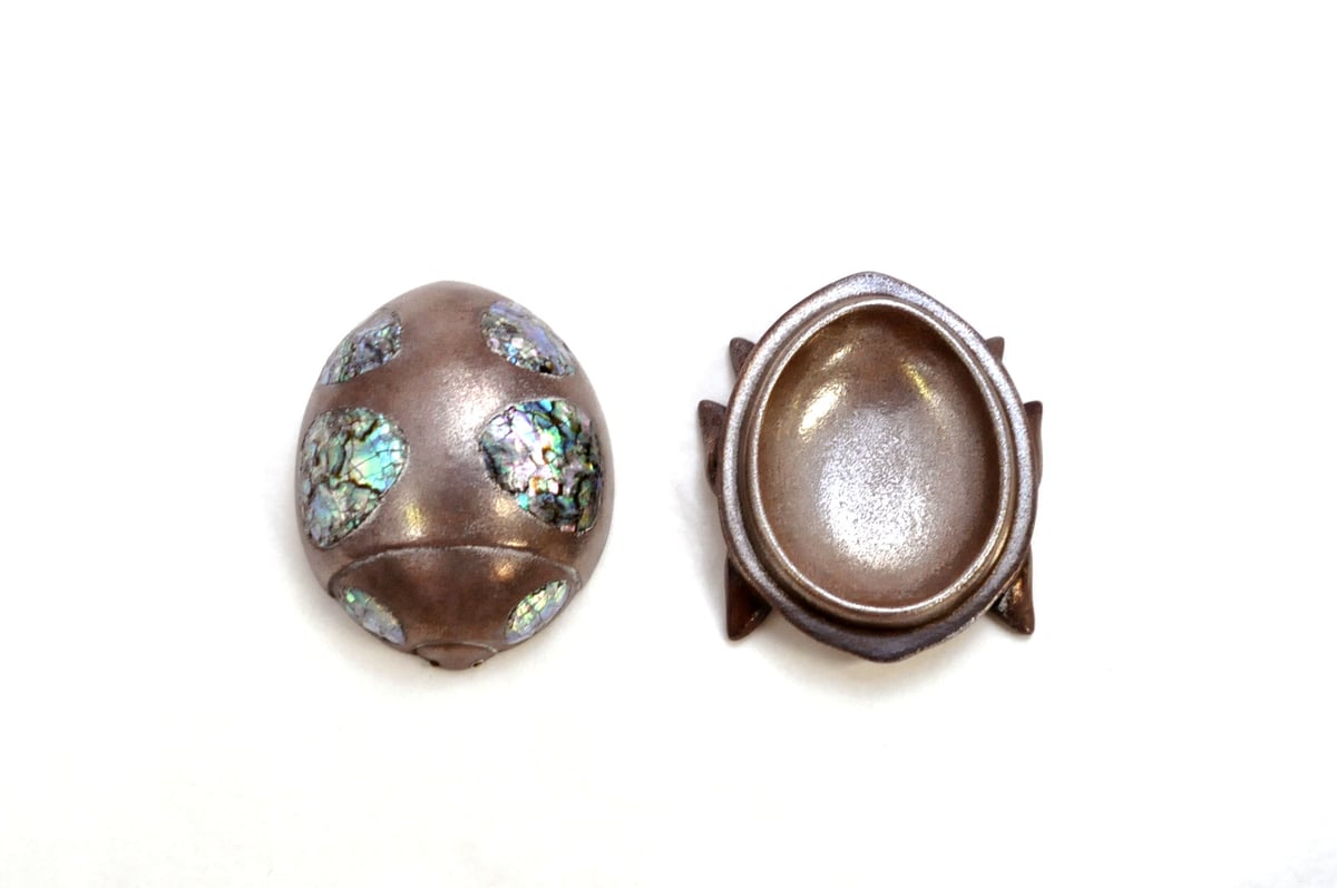 □山中漆器 嘉匠菴 「てんとう虫香合 銀地」 | 嘉匠菴 STORE