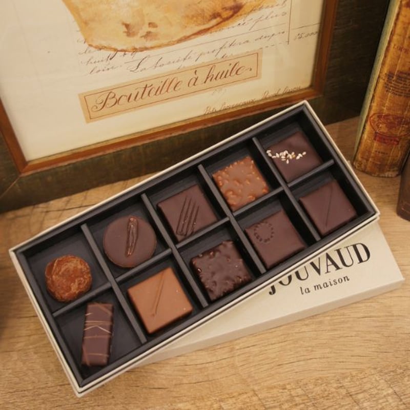 アソートショコラ10プラリネ※アルコール入り | ラ・メゾン・ジュヴォー