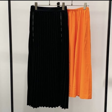 【RISLEY】 LogoZip pleats Skirt（1740647）