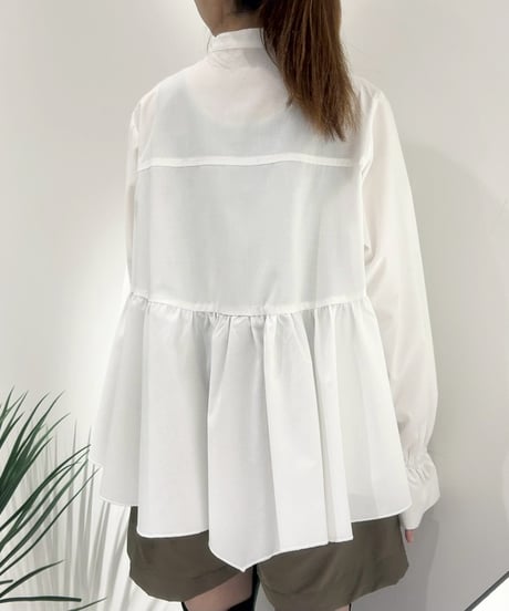 【R2503-FBL907】 Ruffle blouse (1741017）
