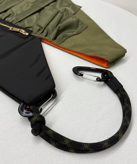 【R2501-TFB43】Bicolot triangle bag with frills (1740976)