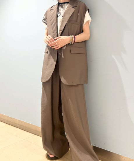 【R2601-TJK970】 Detachable sleeves jacket  (1741085）