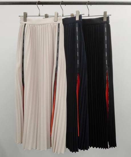 【R2601-ZSK954】 Logo zip pleats skirt（1741067）