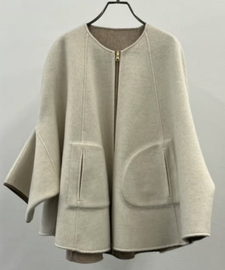 【R2503-RPO826】 Reversible wool poncho coat（1680046）