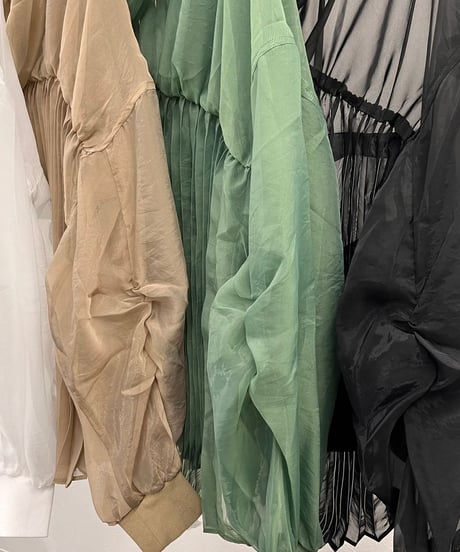 【R2401-BPB628】Back pleats blouson (1740759)