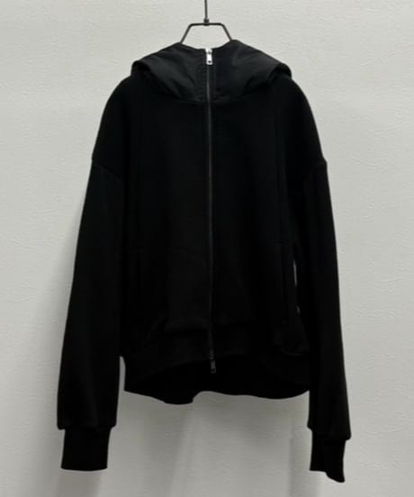 【R2503-BBF900】 Two-tone boa hoodie（1741002）