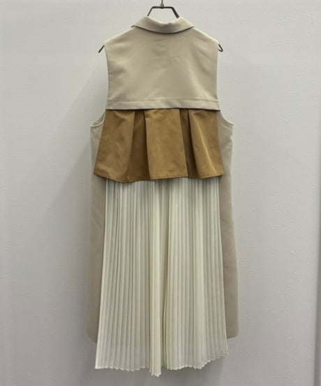 【R2501ｰBTG786】Back pleated tailored collar gilet (1740891)