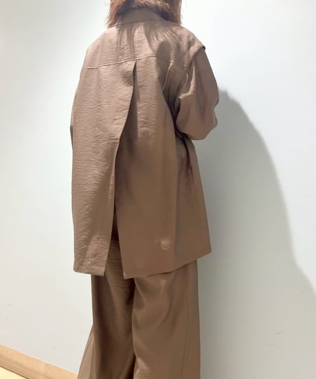 【R2601-TJK970】 Detachable sleeves jacket  (1741085）