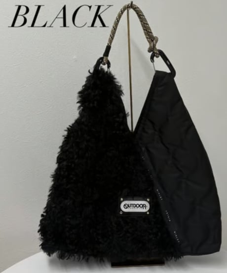 【R2503-FQB40】Triangle fur quilt bag（1740980）