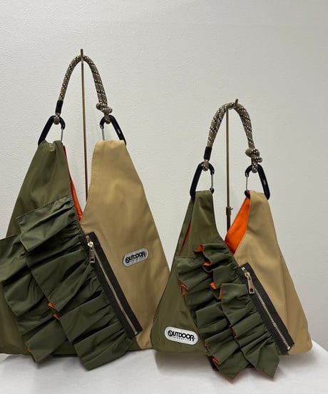 【R2501-TFB43】Bicolot triangle bag with frills (1740976)