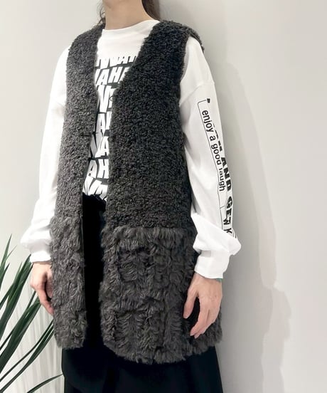 【R2503-RFV830】 Reversible fur vest（1680049）
