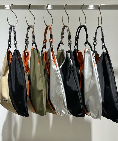【R2501-TBG34】Triangle bag (1740905)