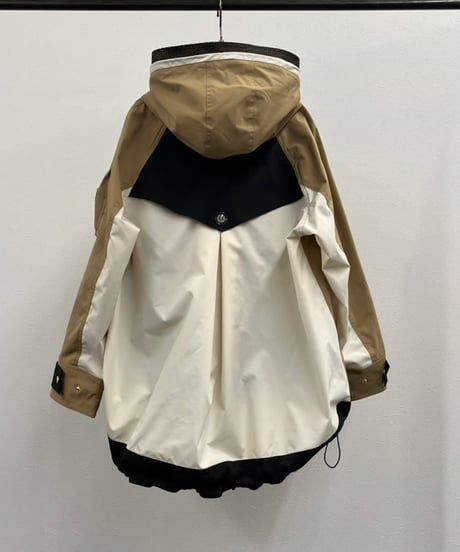 【R2601-MPK754】　Hooded outdoor jacket  (1740871)