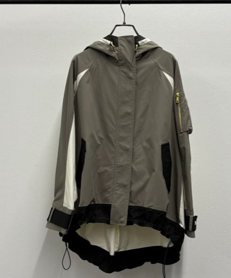 【R2601-MPK754】　Hooded outdoor jacket  (1740871)