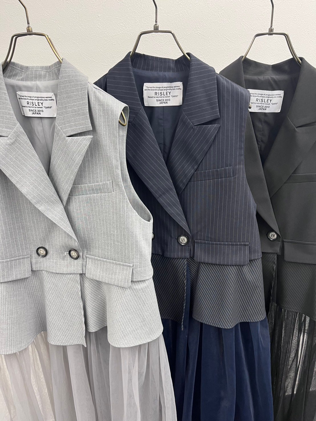 R2601ｰLCG936】 Long tulle tailored collar gilet
