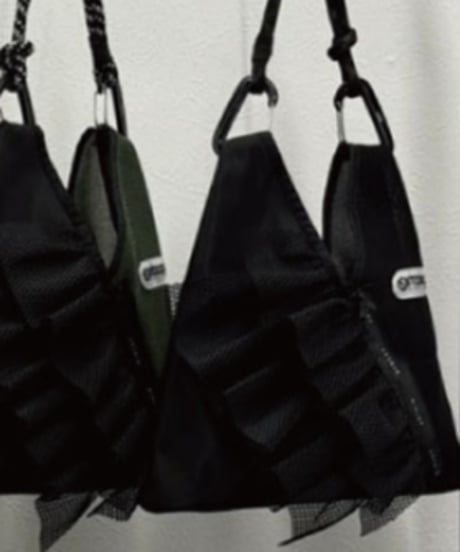 【R2601-TMM47】 Triangle mesh mini bag with frills（1741037）