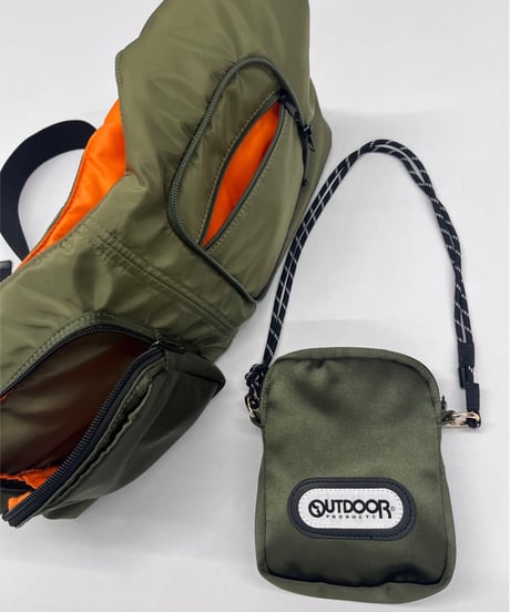【R2503-TPB42】Triangle pochette (1740982)