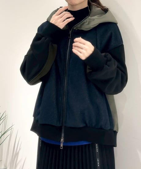 【R2503-BBF900】 Two-tone boa hoodie（1741002）