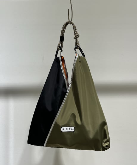 【R2501-TBG34】Triangle bag (1740905)