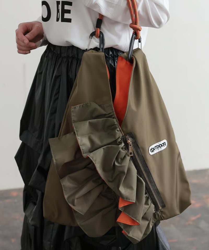 R2601-TFB36】Triangle bag with frills (1740870)