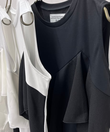 【R2601-AFT1071】   Asymmetrical ruffle tank top（1741152）