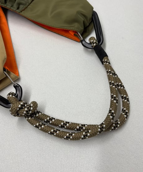 【R2501-TFB43】Bicolot triangle bag with frills (1740976)