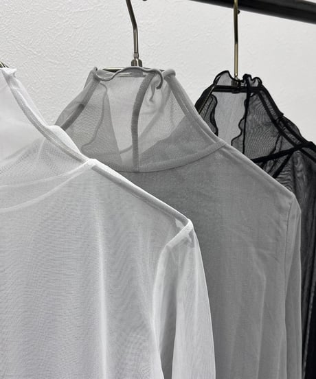 【R2601-SCS1001】 Sheer mock neck top (1741093）