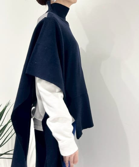 【R2503-BNP928】 Bicolor knit poncho (1741040)