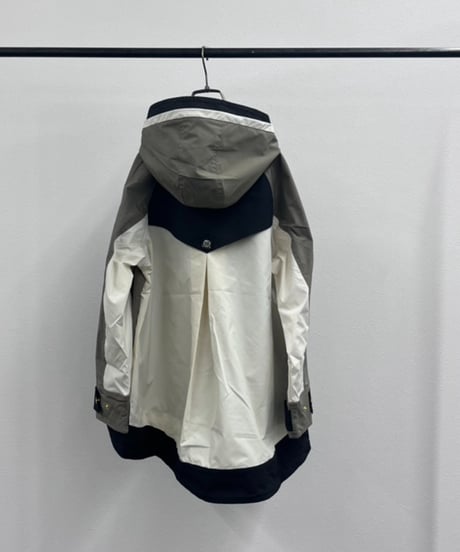 【R2601-MPK754】　Hooded outdoor jacket  (1740871)
