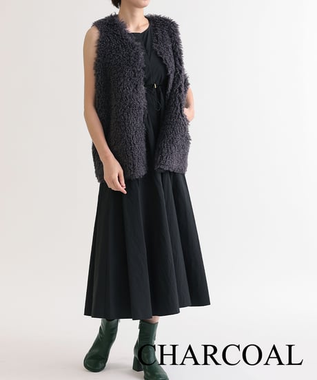 【R2403-TFV570】Tibetan  lamb style eco fur reversible vest (1680034)