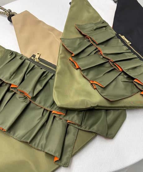 【R2501-TFB43】Bicolot triangle bag with frills (1740976)