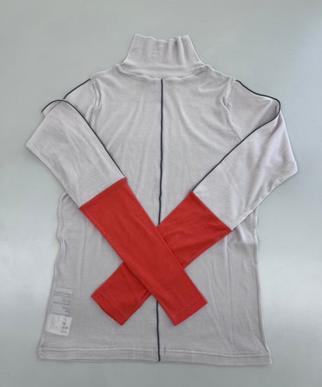 【R2503-SBC886】　Color-blocked turtleneck（1740986）