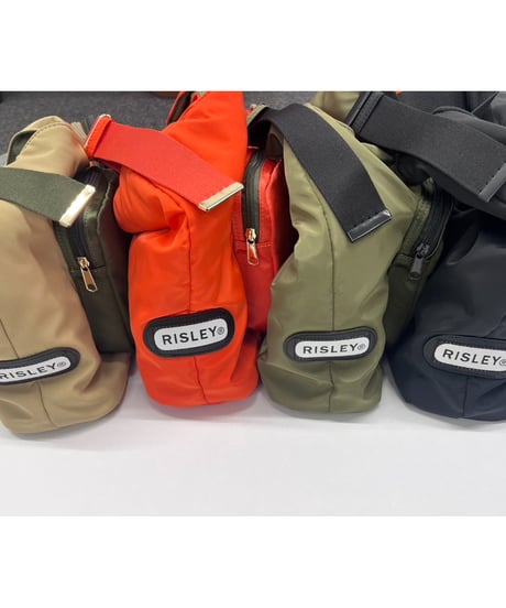 【R2503-TPB42】Triangle pochette (1740982)
