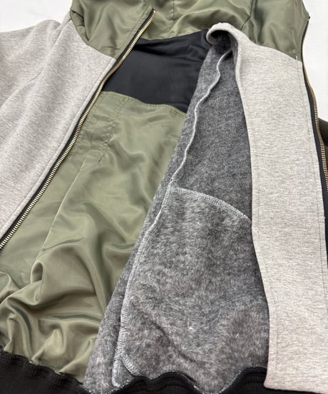 【R2503-BBF900】 Two-tone boa hoodie（1741002）