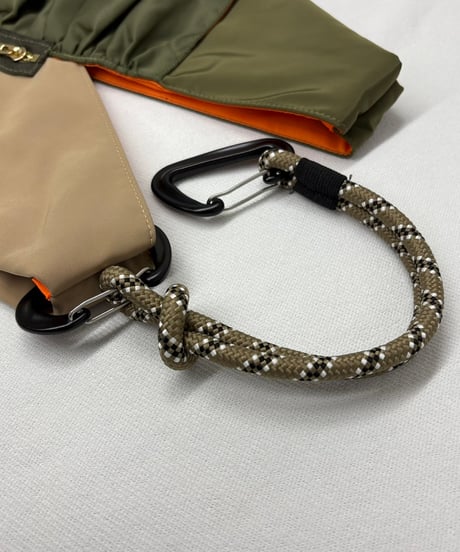 【R2501-TFB43】Bicolot triangle bag with frills (1740976)