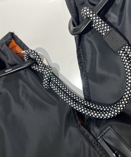 【R2501-TBG34】Triangle bag (1740905)