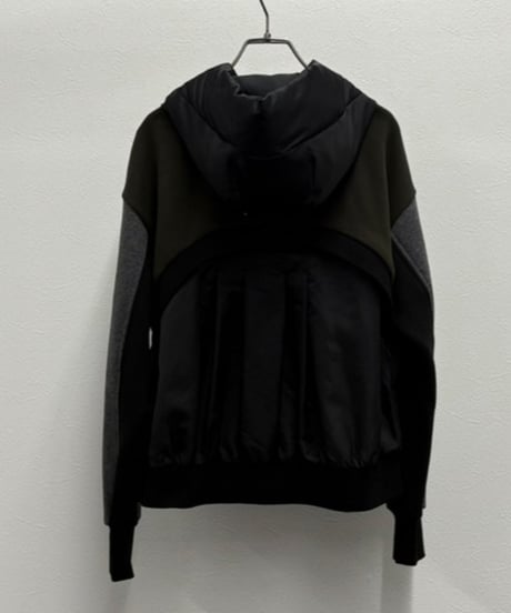 【R2503-BBF900】 Two-tone boa hoodie（1741002）