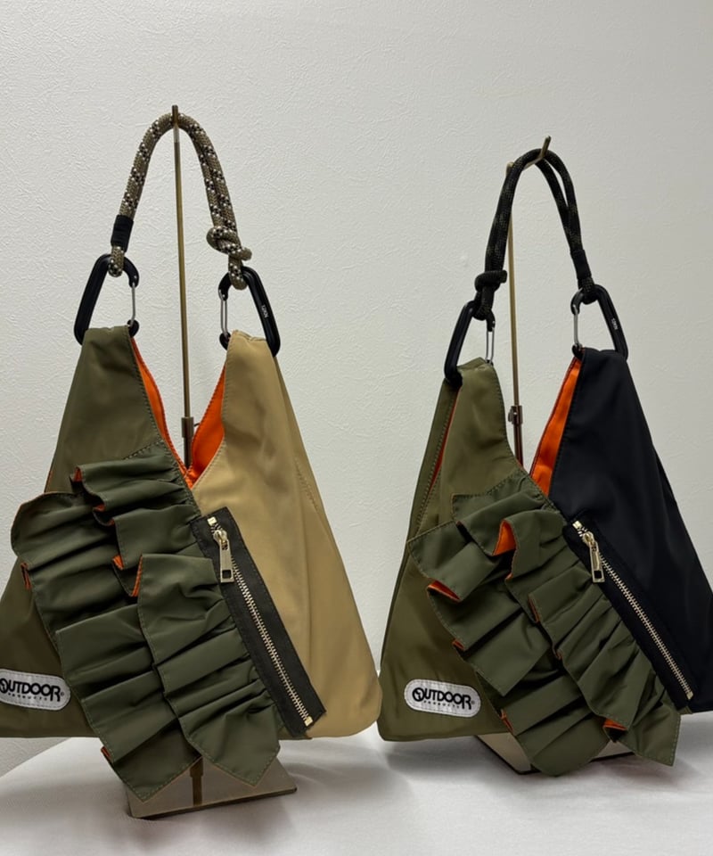 R2503-TMB44】Bicolor triangle mini bag with fri