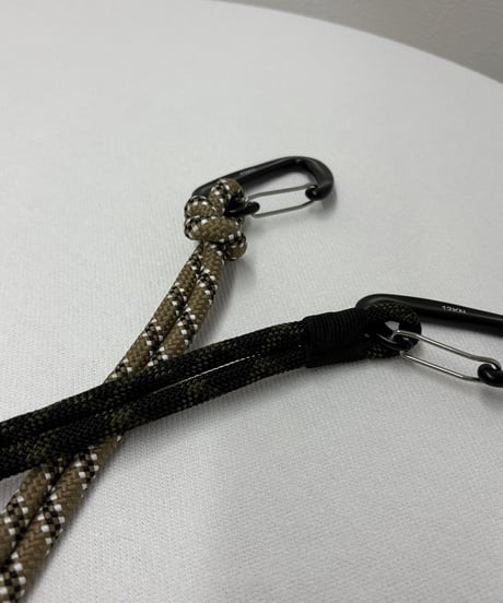 【R2501-TFB44】Bicolor triangle mini bag with frills (1740977)