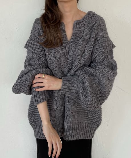 Cable over vneck knit