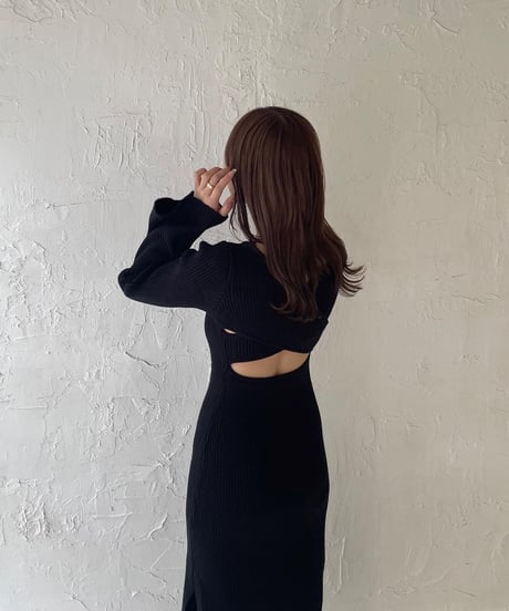 【予約】Back cross knit one-piece