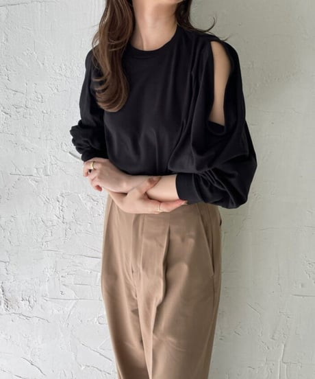 Shoulder slit over cutsew