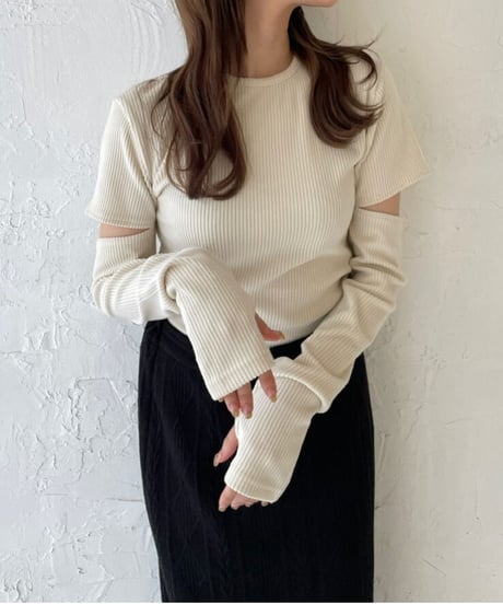 Arm cut design tops