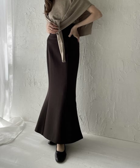 Side slit mermaid skirt